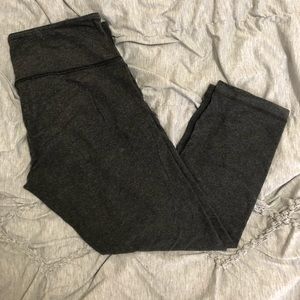 Lululemon Wunder Under Crops